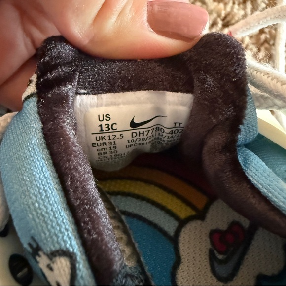 Hello Kitty Nike air presto - Picture 7 of 7